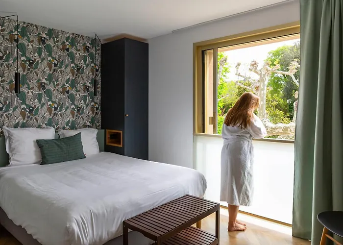 Hotel 96