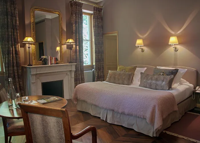 Hotel Château Des Alpilles